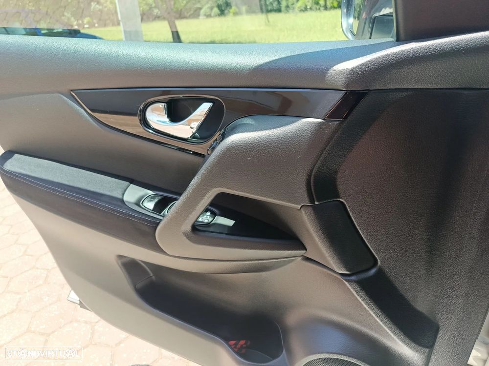 Nissan Qashqai 1.5 dCi N-Connecta - 32