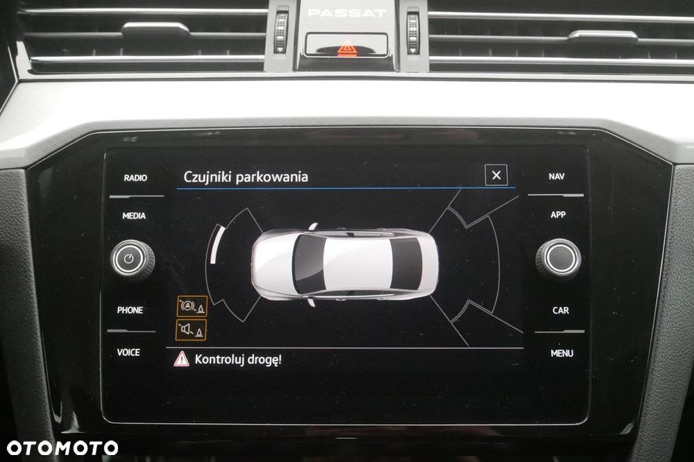 Volkswagen Passat 2.0 TSI Business DSG - 19