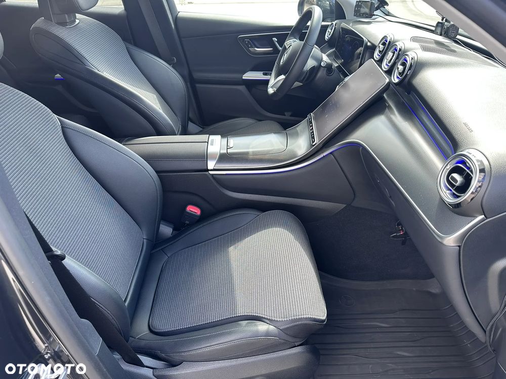 Mercedes-Benz GLC 220 d mHEV 4-Matic Avantgarde - 32