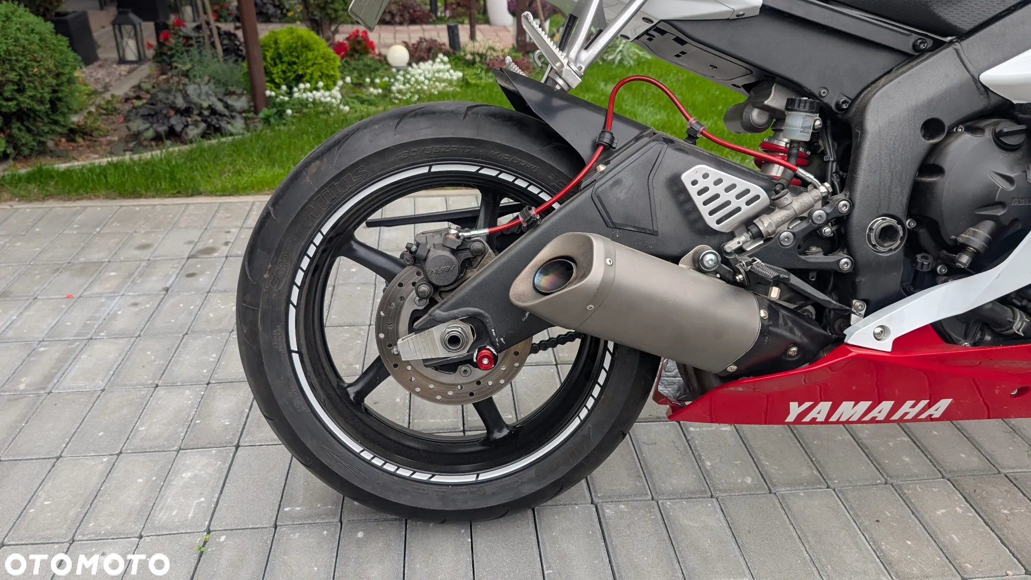 Yamaha R6 - 6