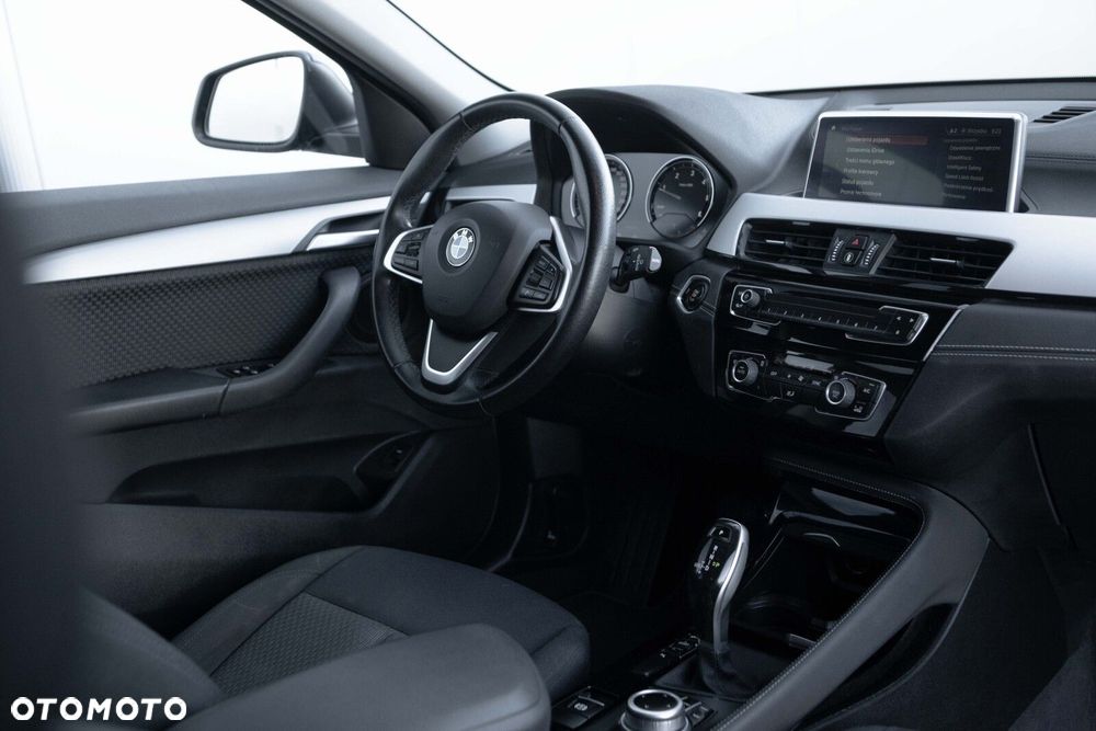 BMW X2 sDrive18d Advantage - 23