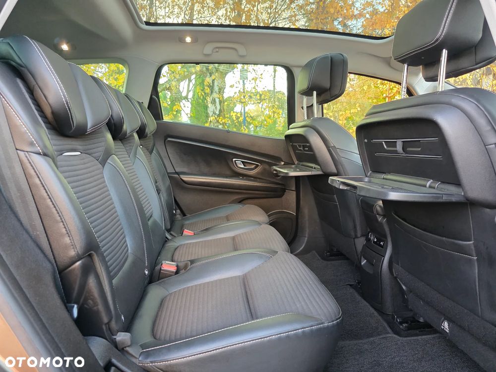 Renault Grand Scenic ENERGY TCe 130 BOSE EDITION - 27