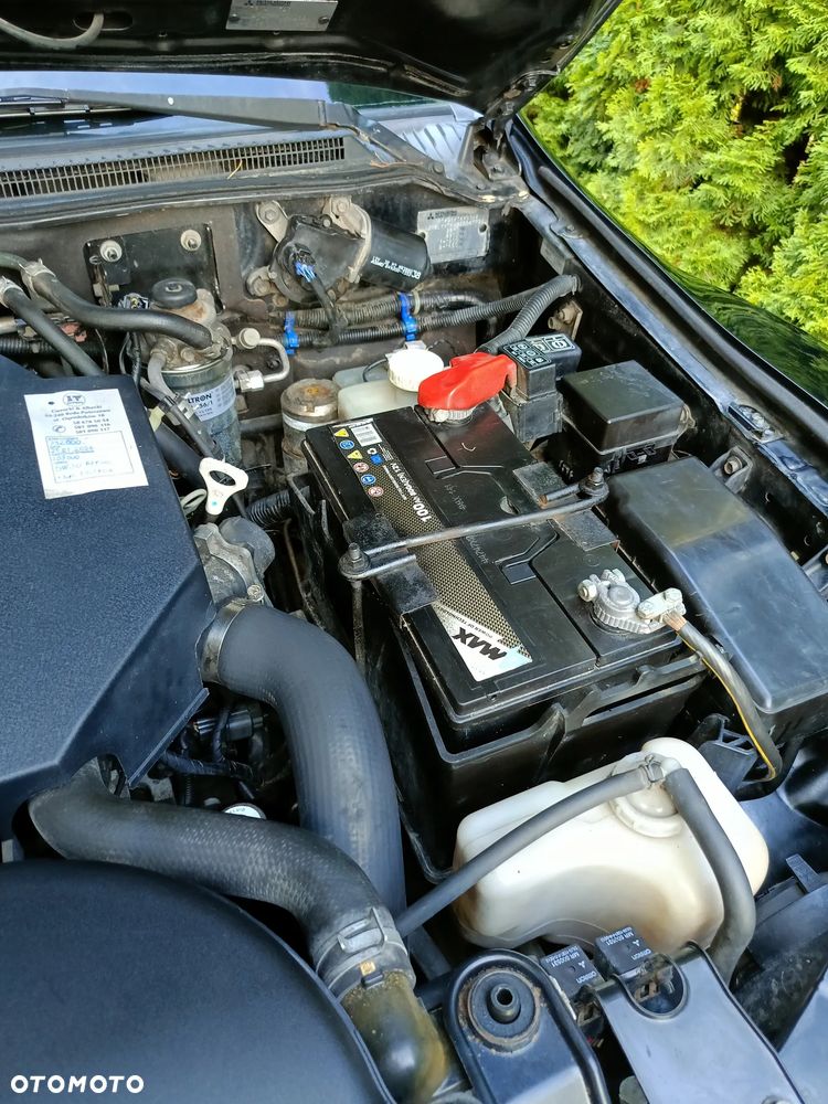 Mitsubishi Pajero - 24