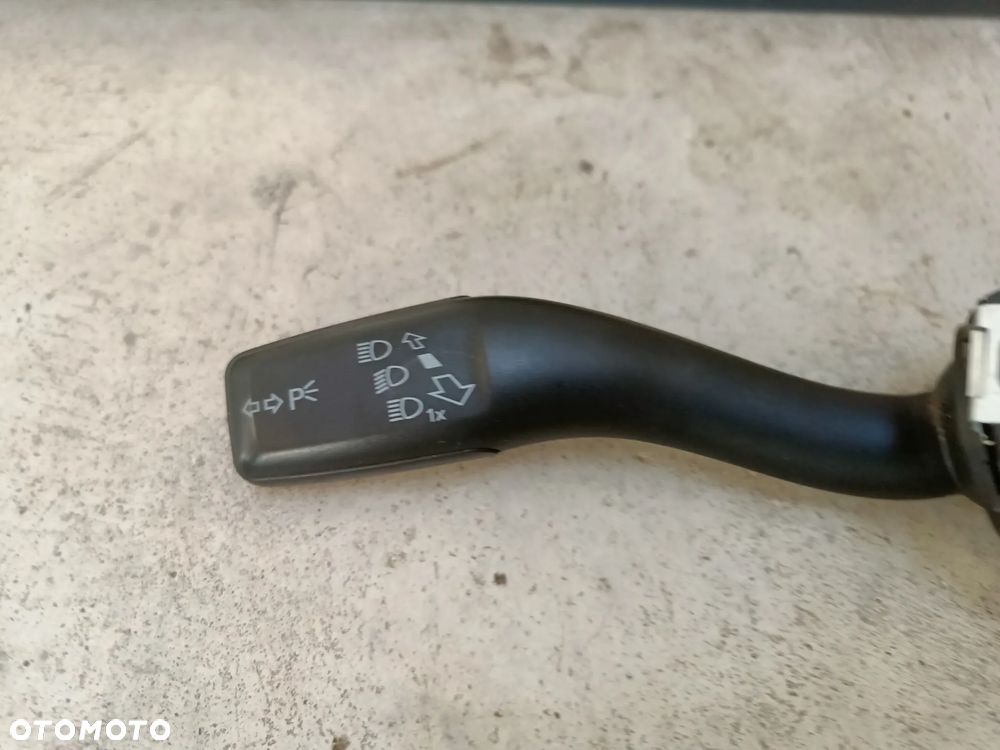 Przełącznik kierunkowskazów Audi A3 8P lift FL 8P0953513E - 4