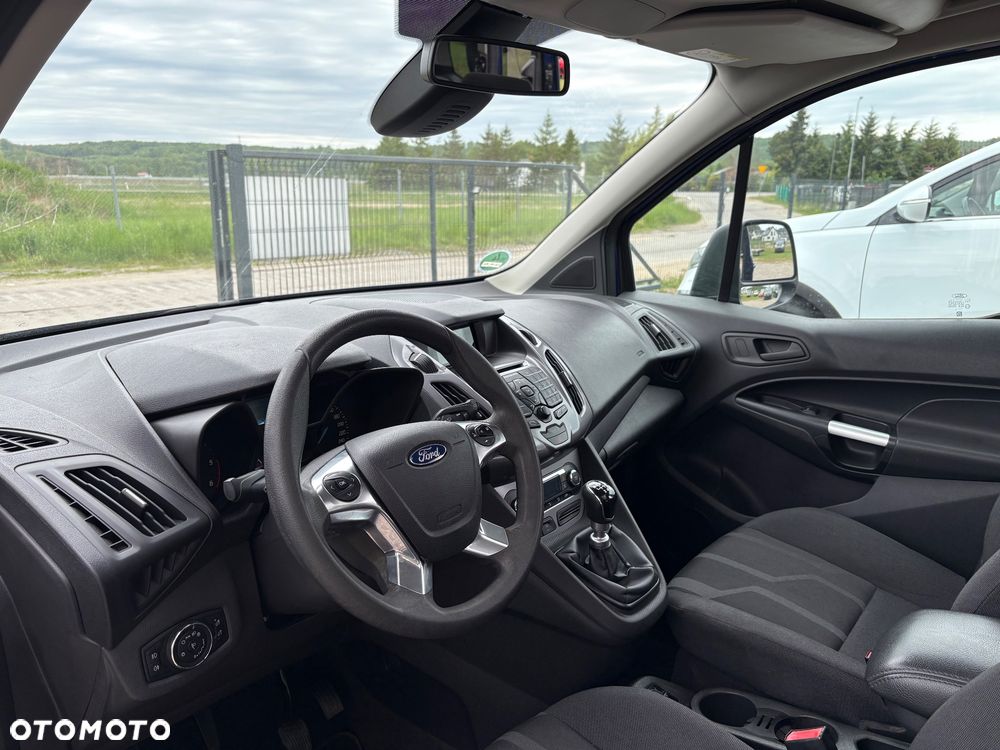 Ford Tourneo Connect Grand - 31