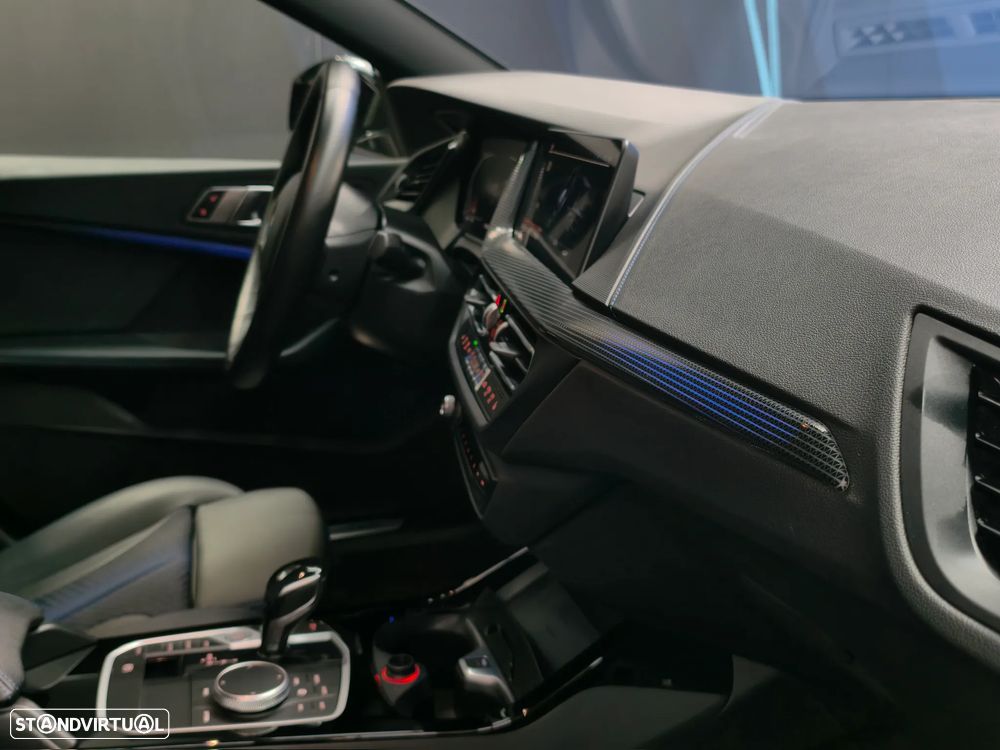 BMW 218 Gran Coupé d Pack Desportivo M - 53
