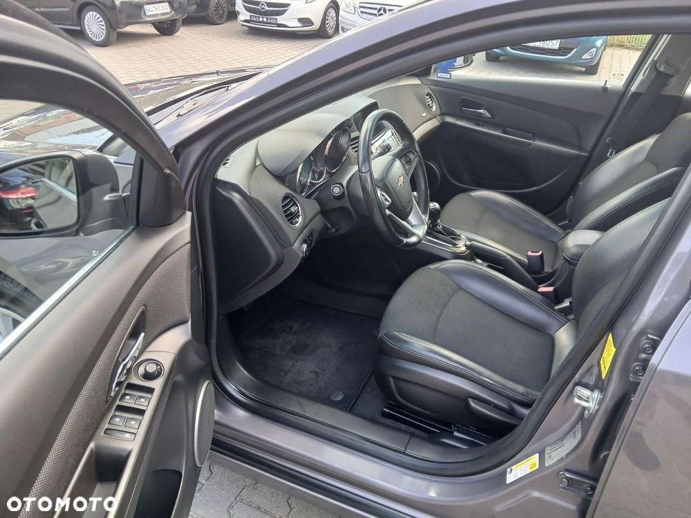 Chevrolet Cruze 2.0 D LT - 9