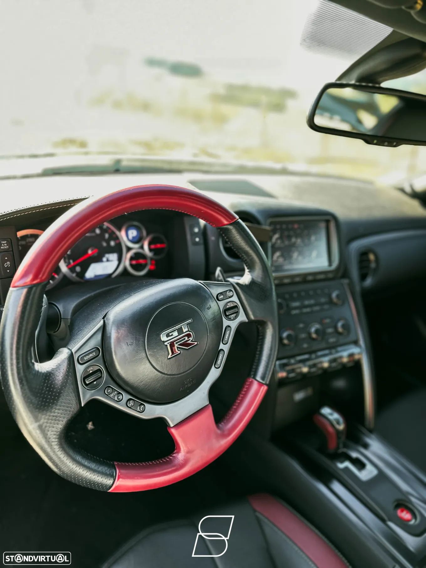 Nissan GT-R Black Edition - 5