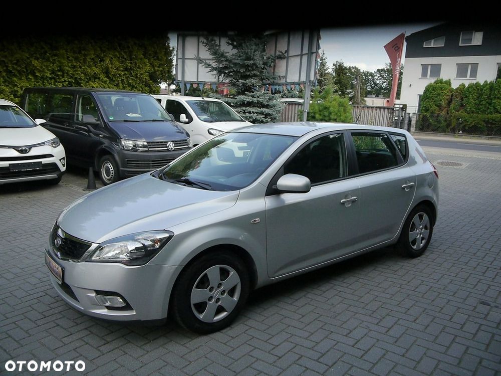 Kia Ceed 1.4 Comfort - 13