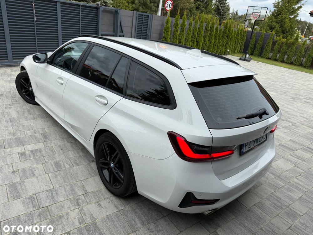 BMW Seria 3 320i GPF Advantage sport - 27