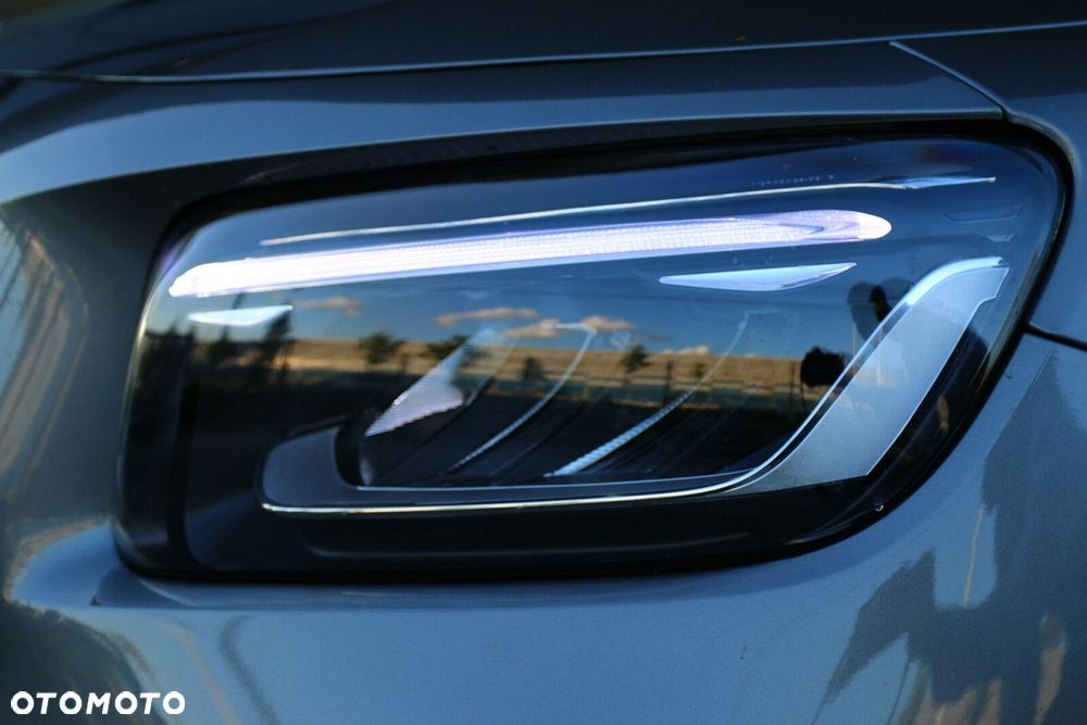 Mercedes-Benz GLB 200 AMG Line 7G-DCT - 12