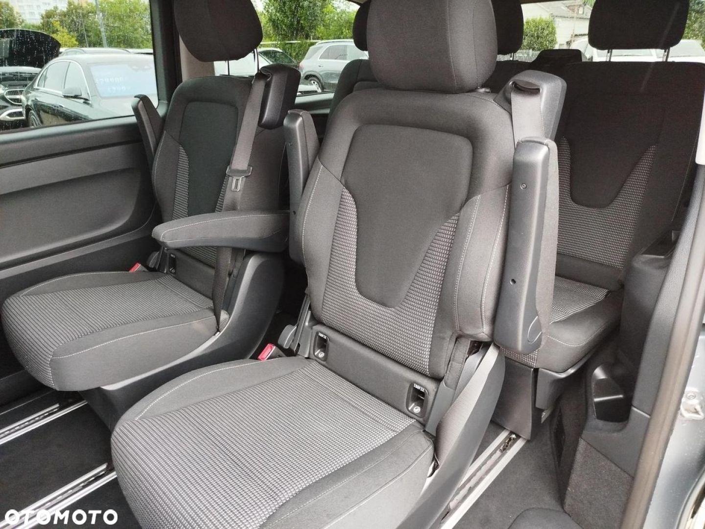 Mercedes-Benz Vito - 17