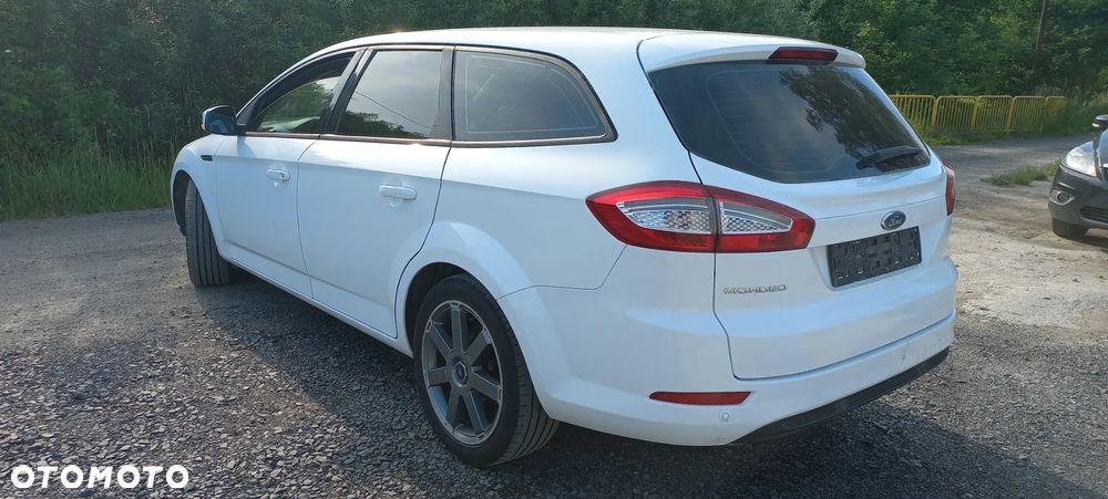 Ford Mondeo 2.0 TDCi Ambiente - 6