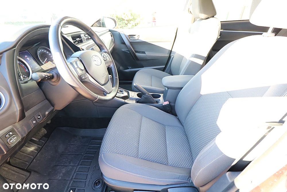 Toyota Corolla 1.6 Prestige MS EU6 - 11