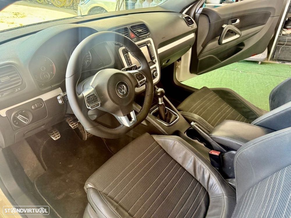 VW Scirocco 2.0 TDI Sport - 44