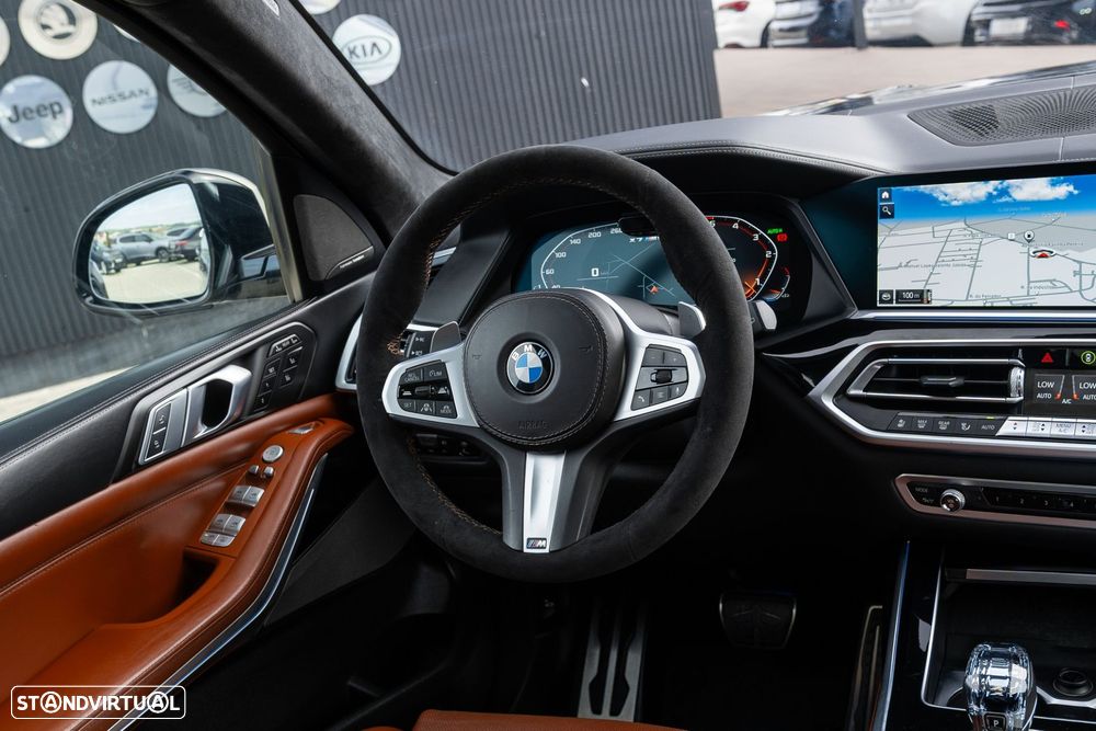 BMW X7 M50d - 33