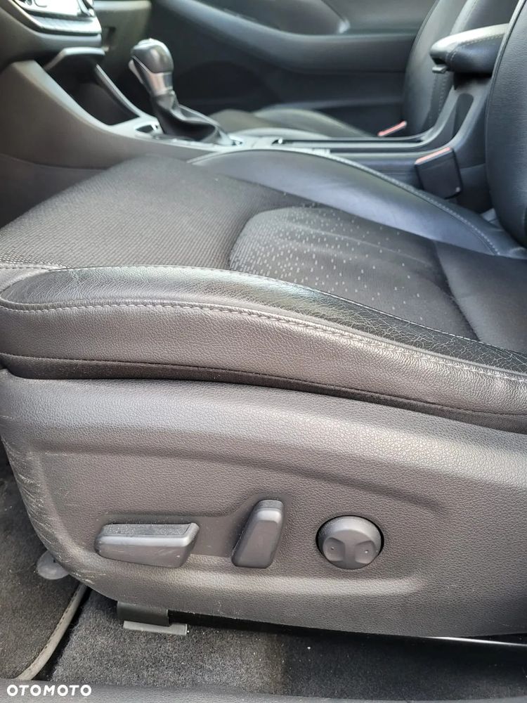 Hyundai i30 Kombi 1.4 T-GDI DCT Premium - 11