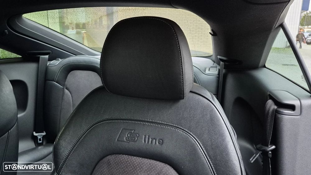 Audi TT Coupé 2.0 TDI quattro S-line - 15