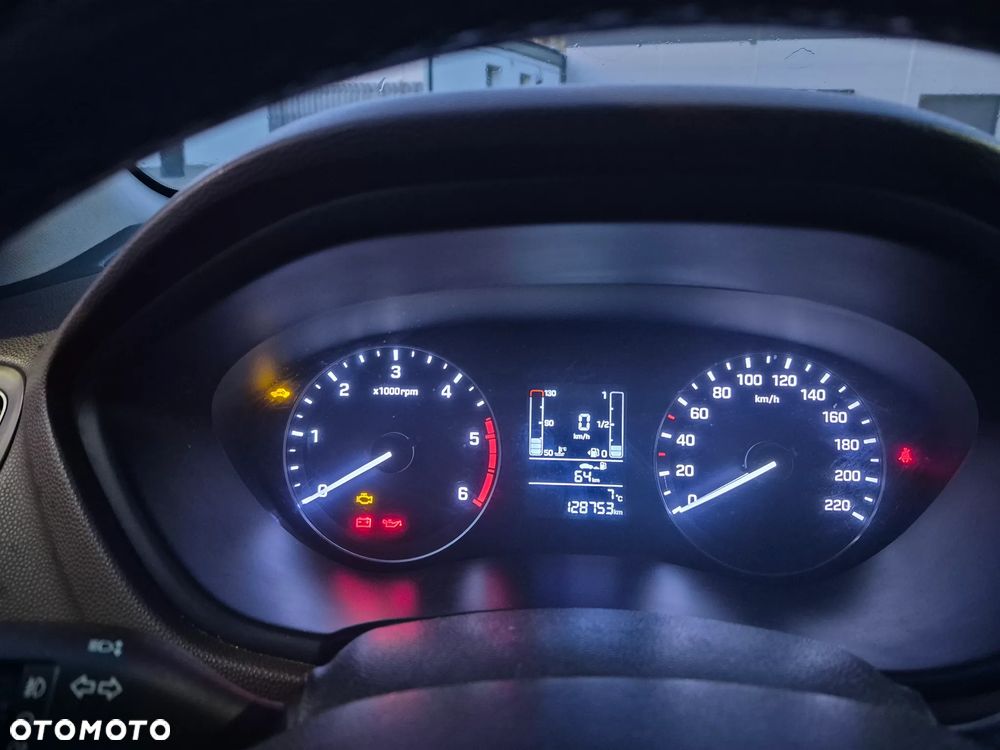 Hyundai i20 1.1 CRDi - 18