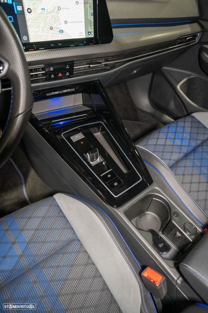 VW Golf 2.0 TSI R DSG - 29