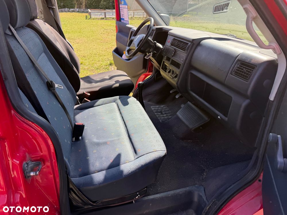 Volkswagen Caravelle Basis / CL - 13