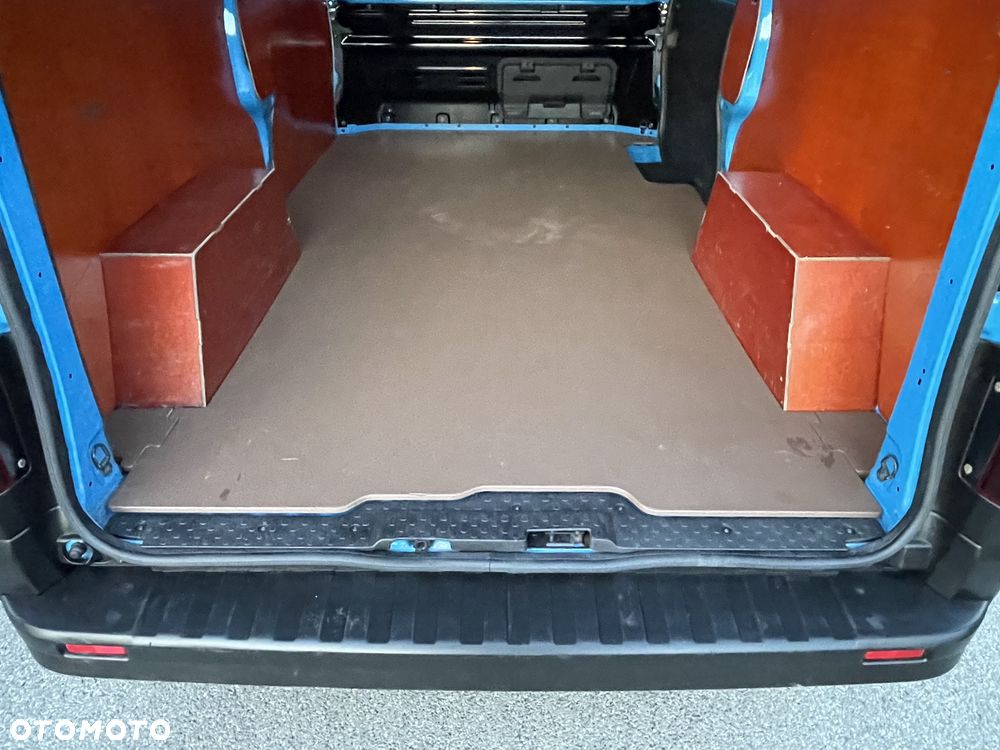 Renault Trafic - 28