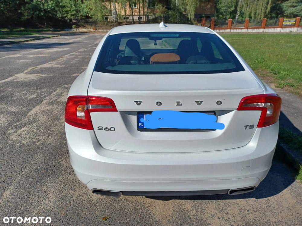 Volvo S60 - 3
