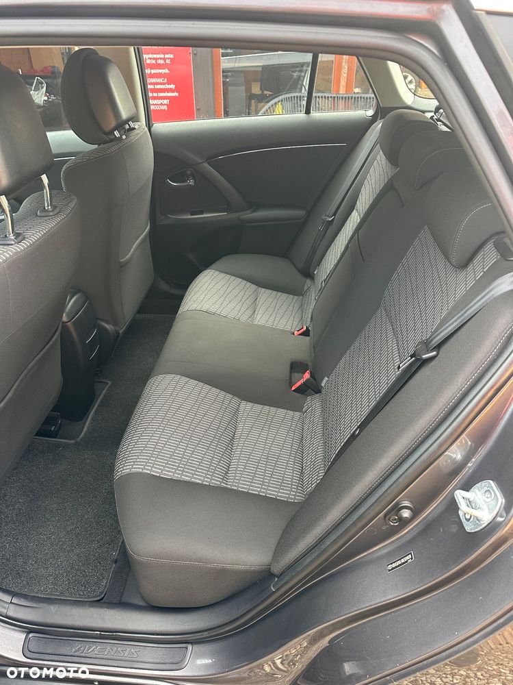 Toyota Avensis Combi 2.2 D-4D Automatik Comfort - 10