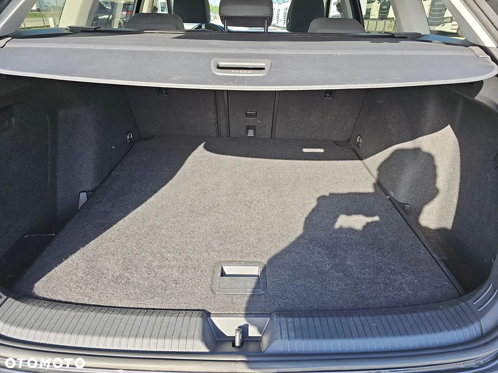 Volkswagen Golf 2.0 TDI SCR DSG Style - 19