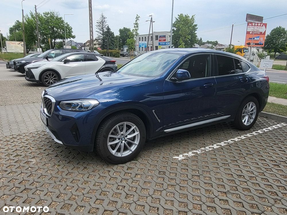 BMW X4 xDrive20i Advantage sport - 2