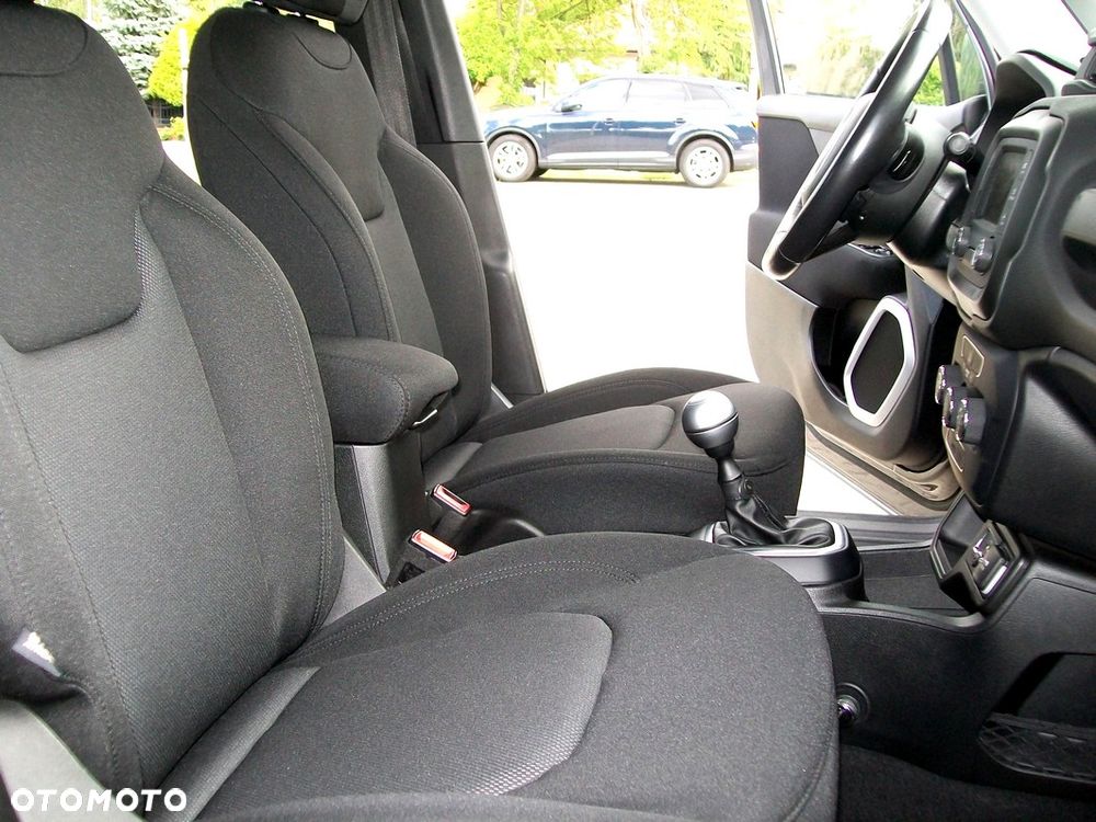 Jeep Renegade 1.6 E-TorQ Sport FWD - 23