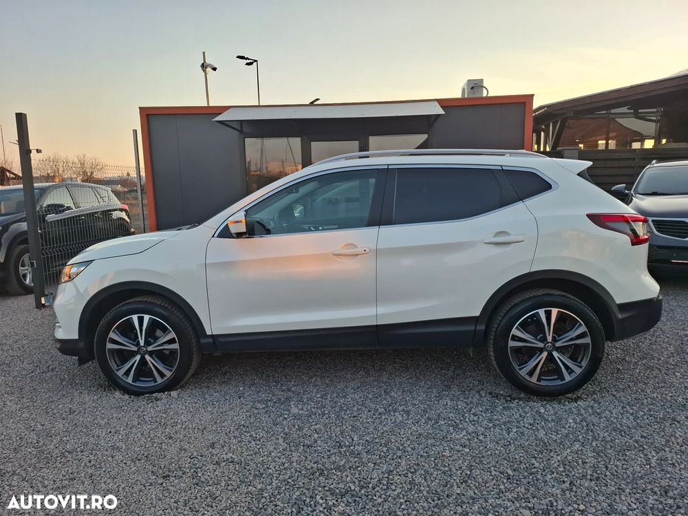 Nissan Qashqai 1.5 DCI Start/Stop N-Connecta - 18
