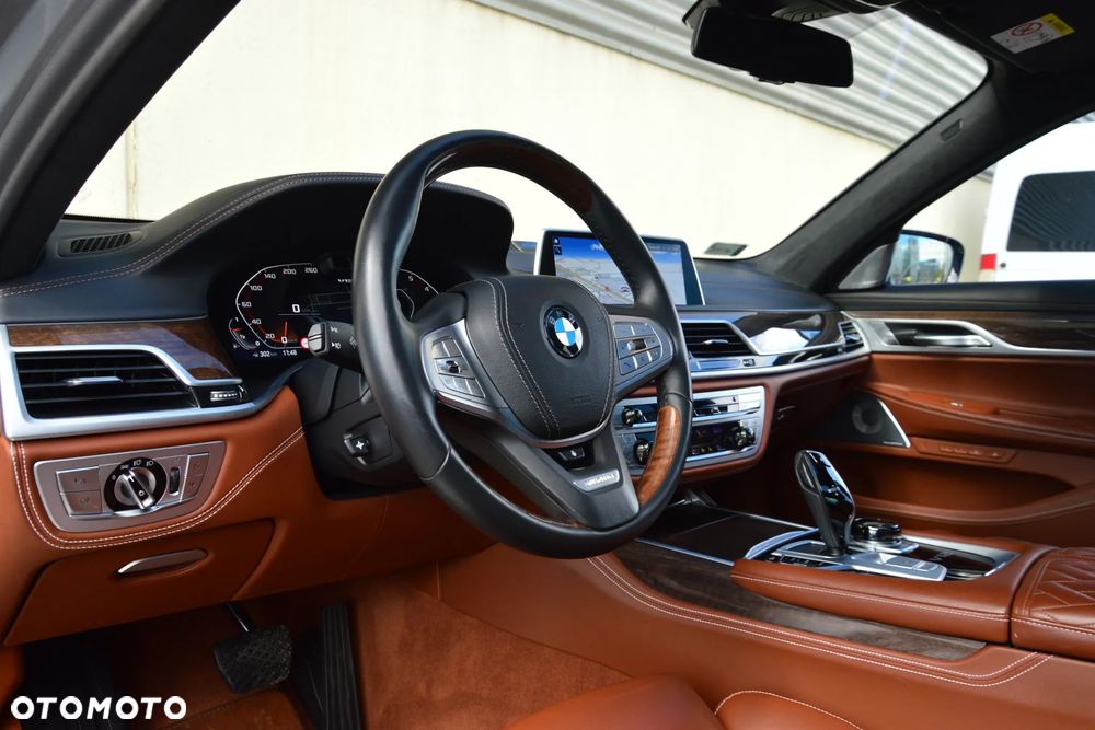 BMW Seria 7 M760Li xDrive V12 Excellence - 14