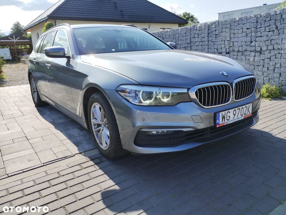 BMW Seria 5 518d Touring Luxury Line - 1