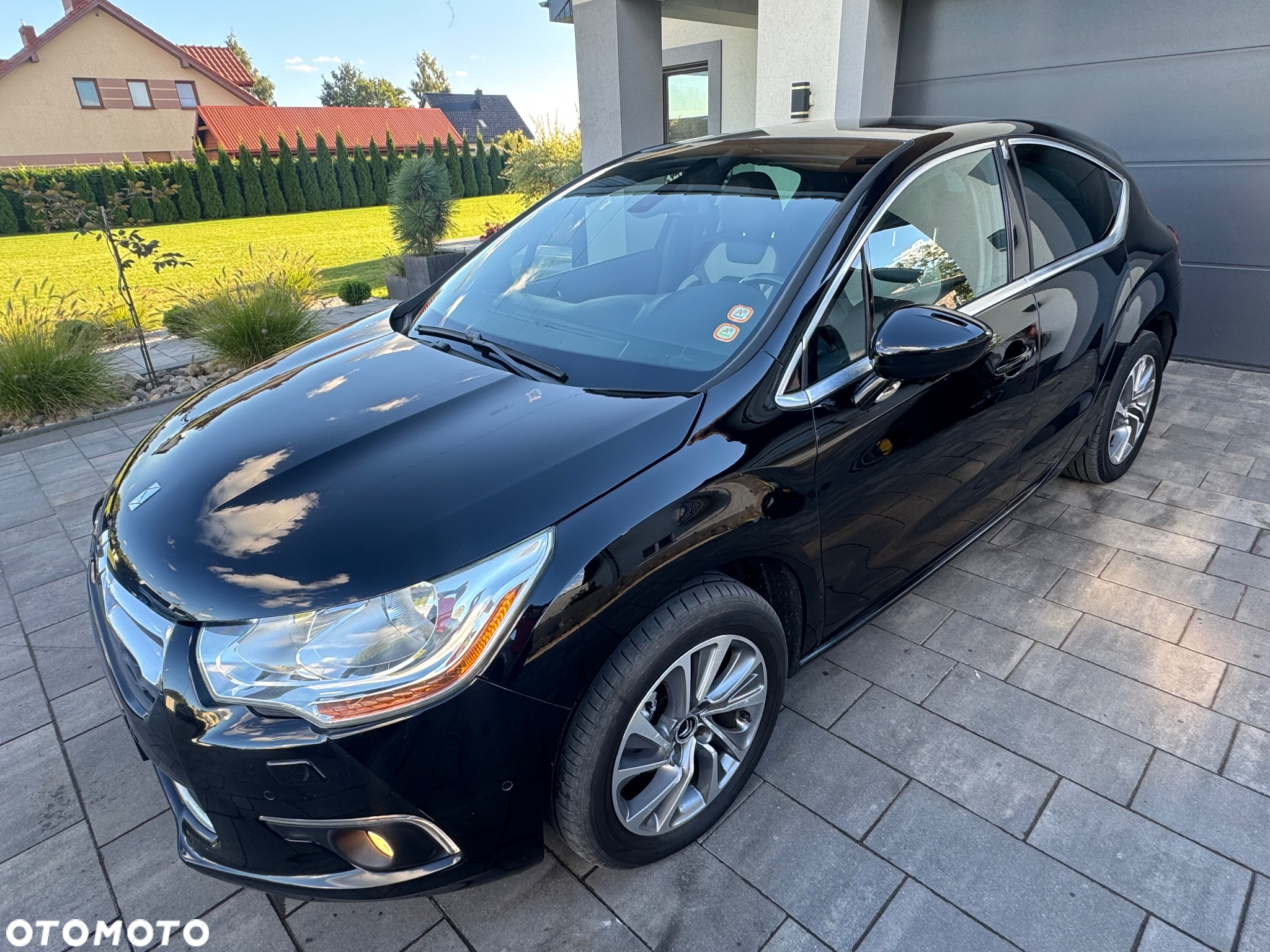 Citroën DS4 e-HDi 110 EGS6 SoChic - 20