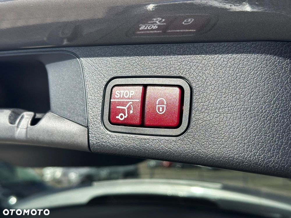 Mercedes-Benz GLB - 15