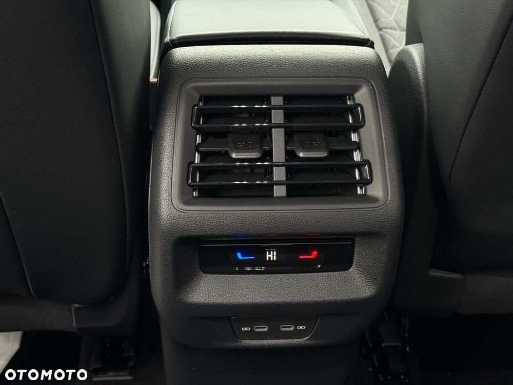 Volkswagen Tiguan - 29