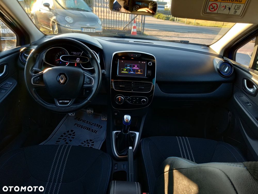 Renault Clio - 10