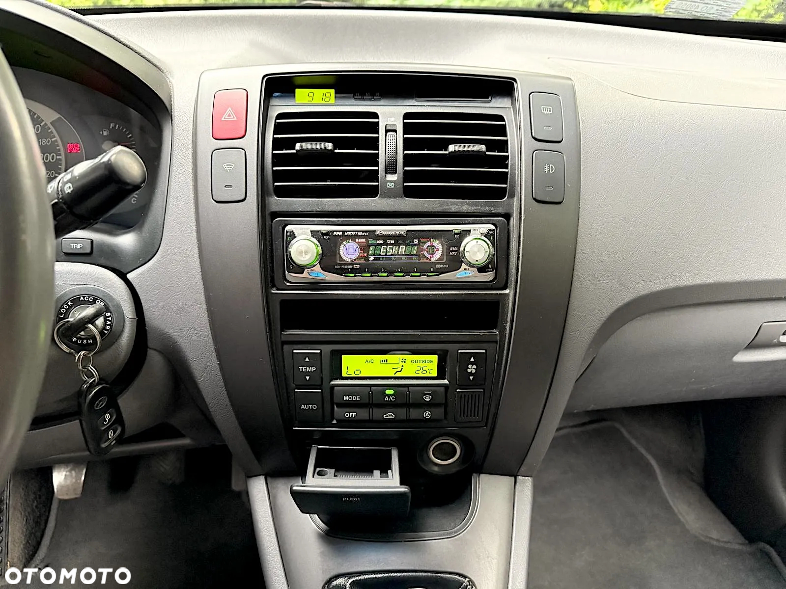 Hyundai Tucson 2.0 Comfort 2WD - 22