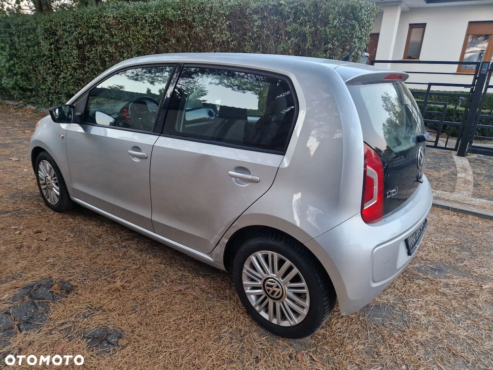 Volkswagen Up 2014 photo 2