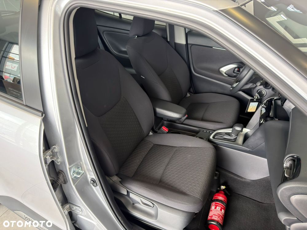 Toyota Yaris - 16