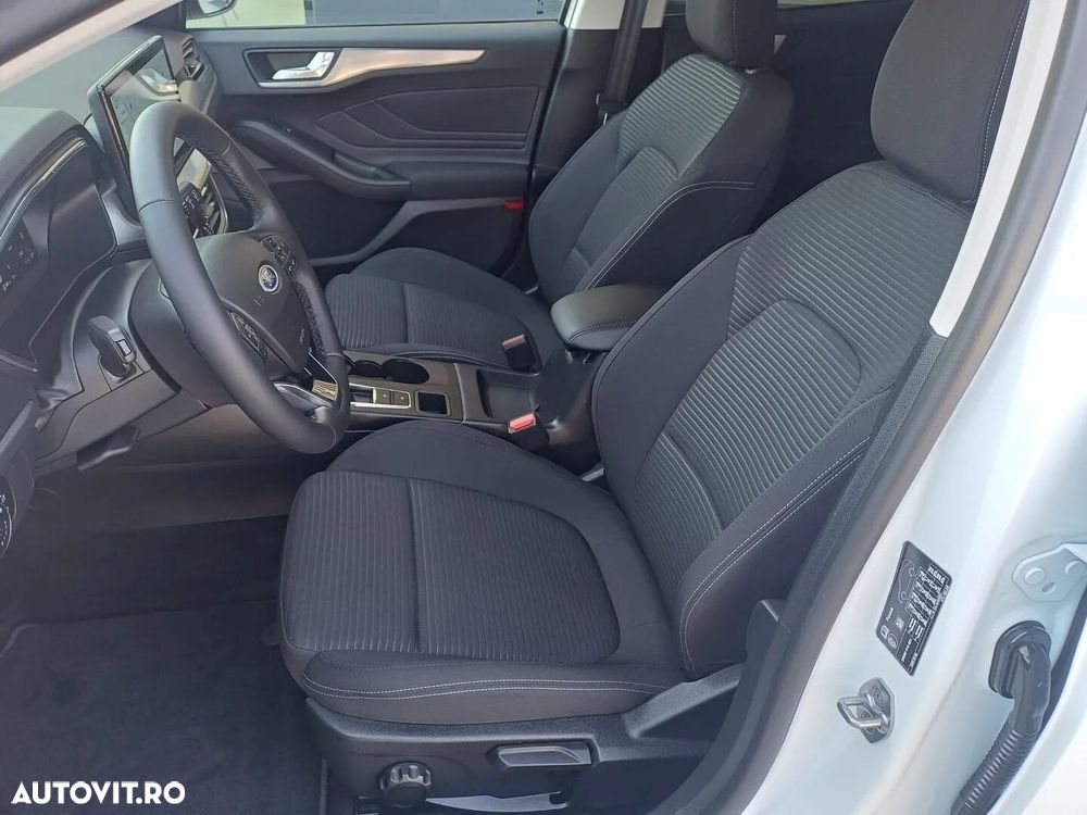 Ford Focus - 10