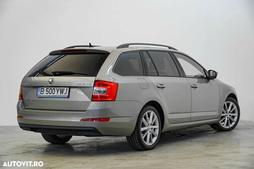 Skoda Octavia 1.6 TDI STYLE DSG - 15