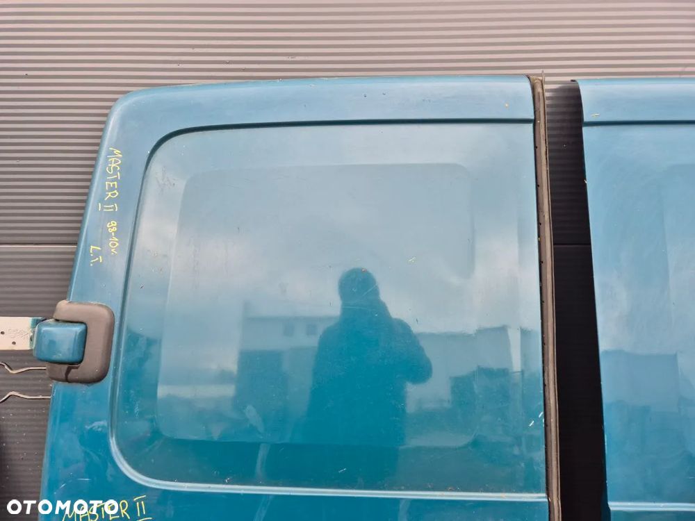 DRZWI RENAULT MASTER II - 4