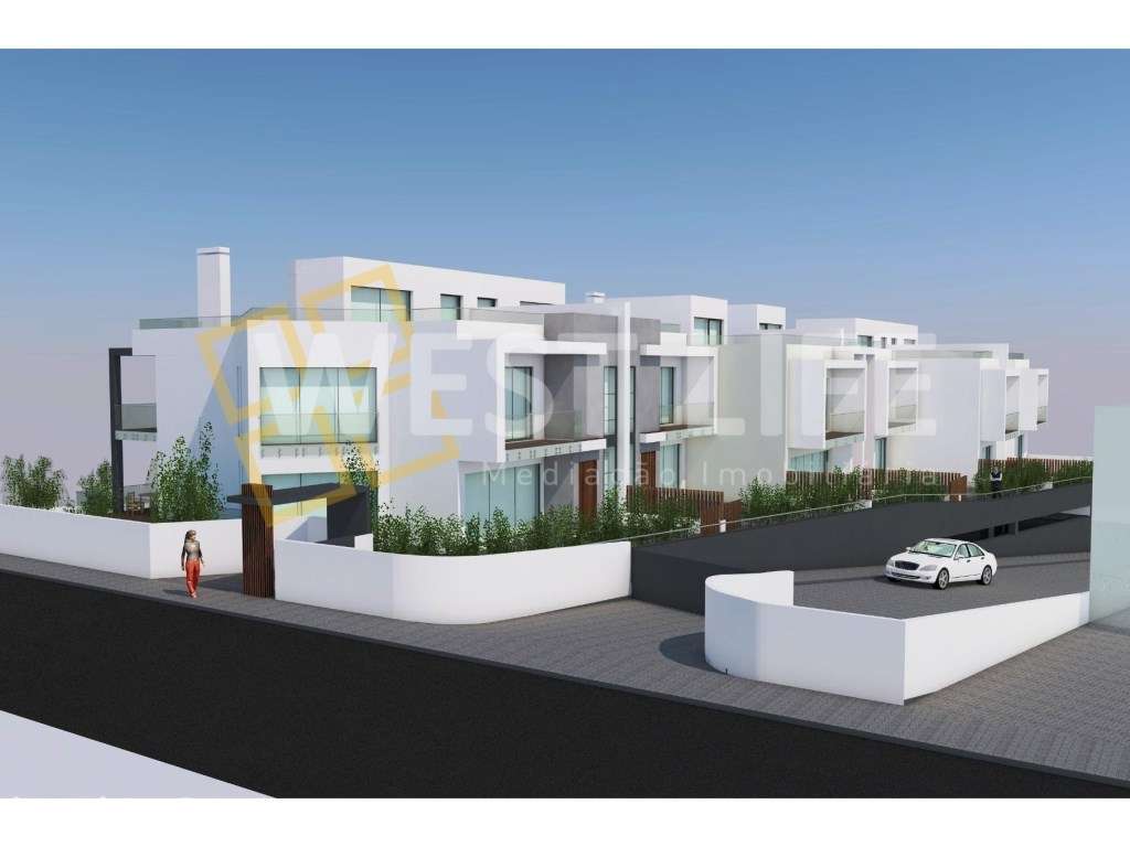 Terreno Urbano de 3 703m2 - Conta com licença a pagamento para a co... - Grande imagem: 3/8