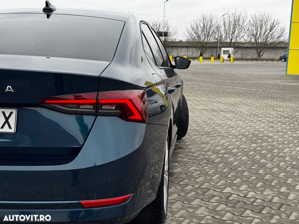 Skoda Octavia 2.0 TDI DSG Style - 8