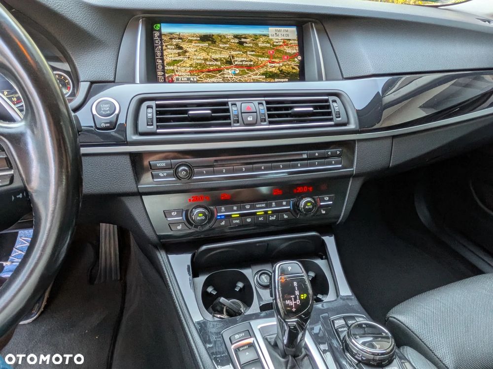 BMW Seria 5 530d xDrive Luxury Line - 19