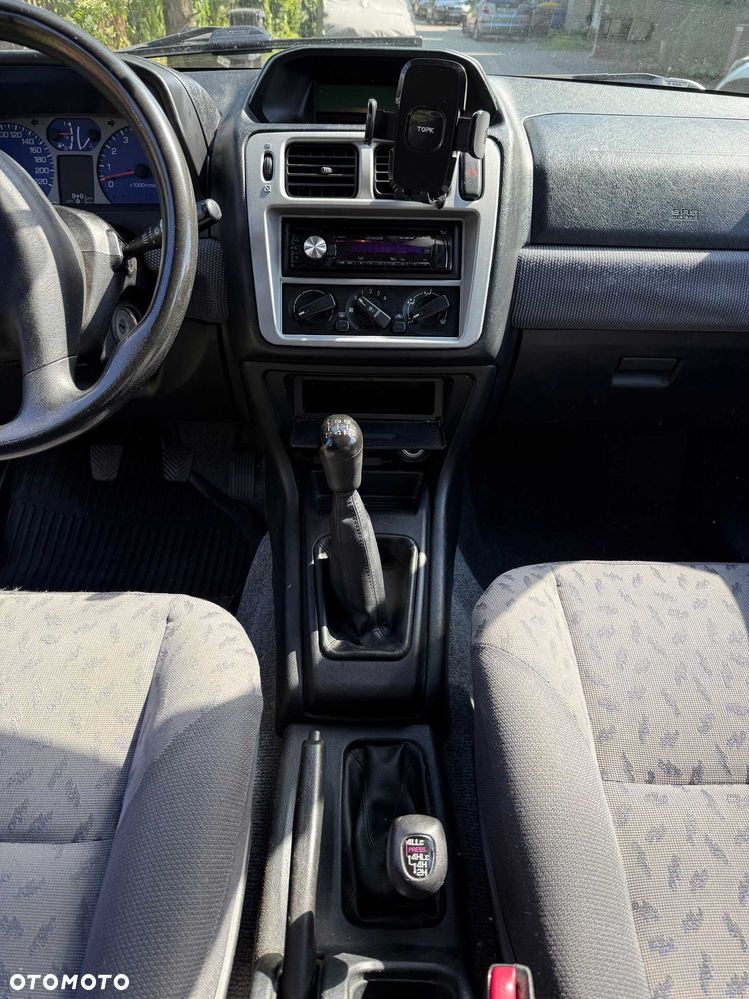 Mitsubishi Pajero Pinin - 6