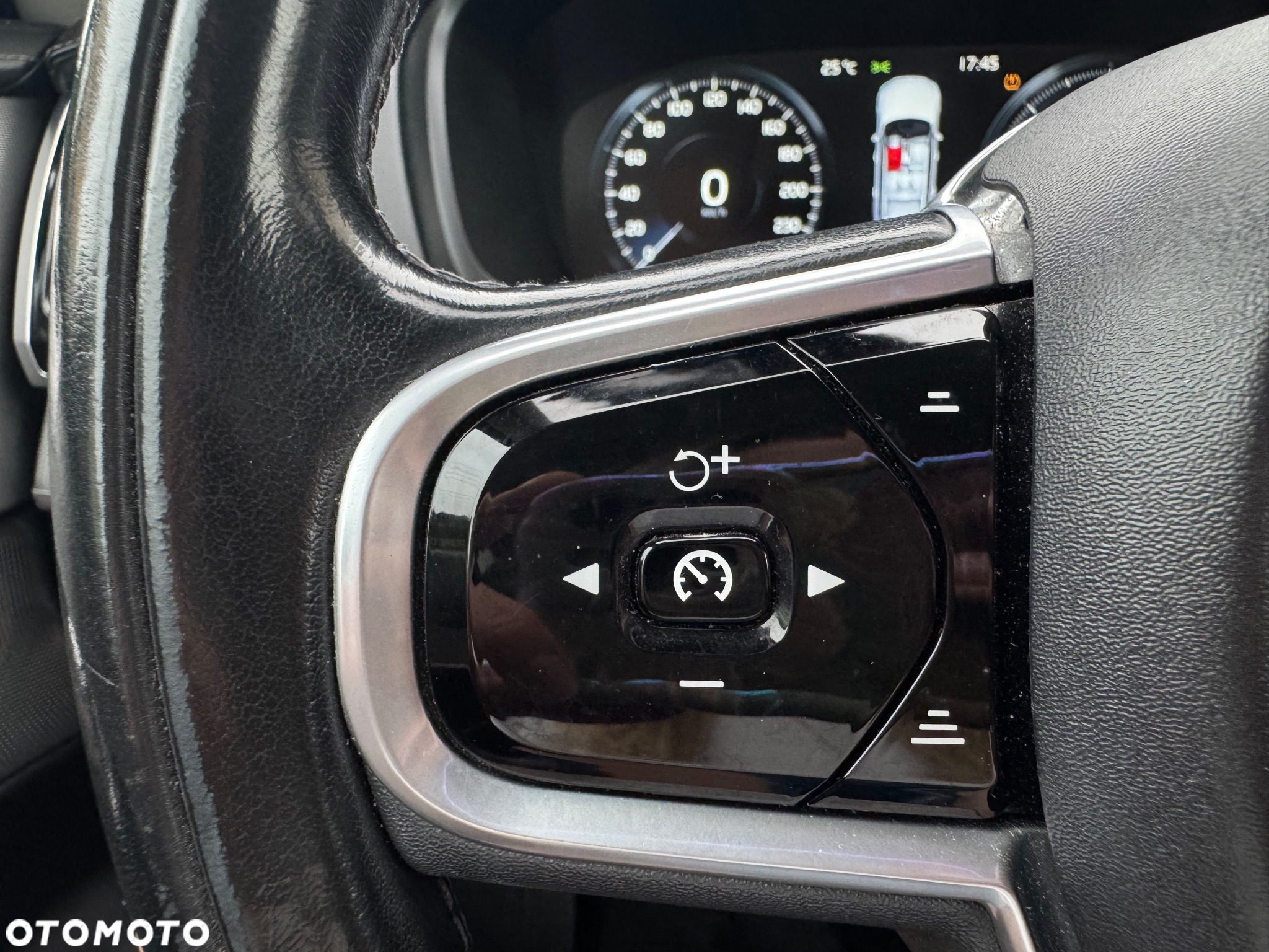 Volvo XC 90 D5 AWD Inscription - 18