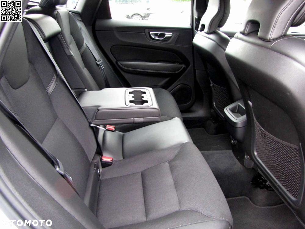 Volvo XC 60 D3 Momentum - 17